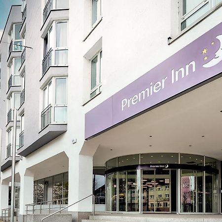 Premier Inn Stuttgart Bad Cannstatt Exteriör bild