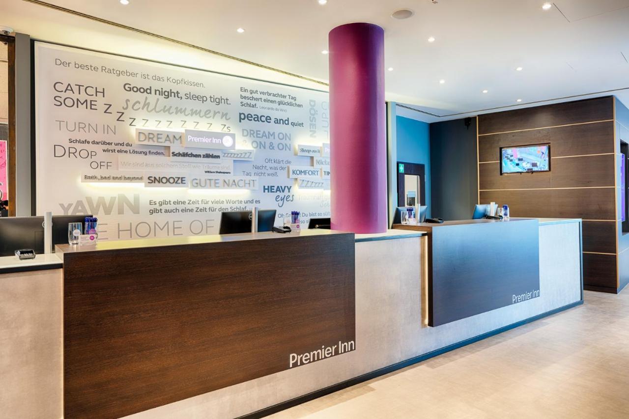 Premier Inn Stuttgart Bad Cannstatt Exteriör bild