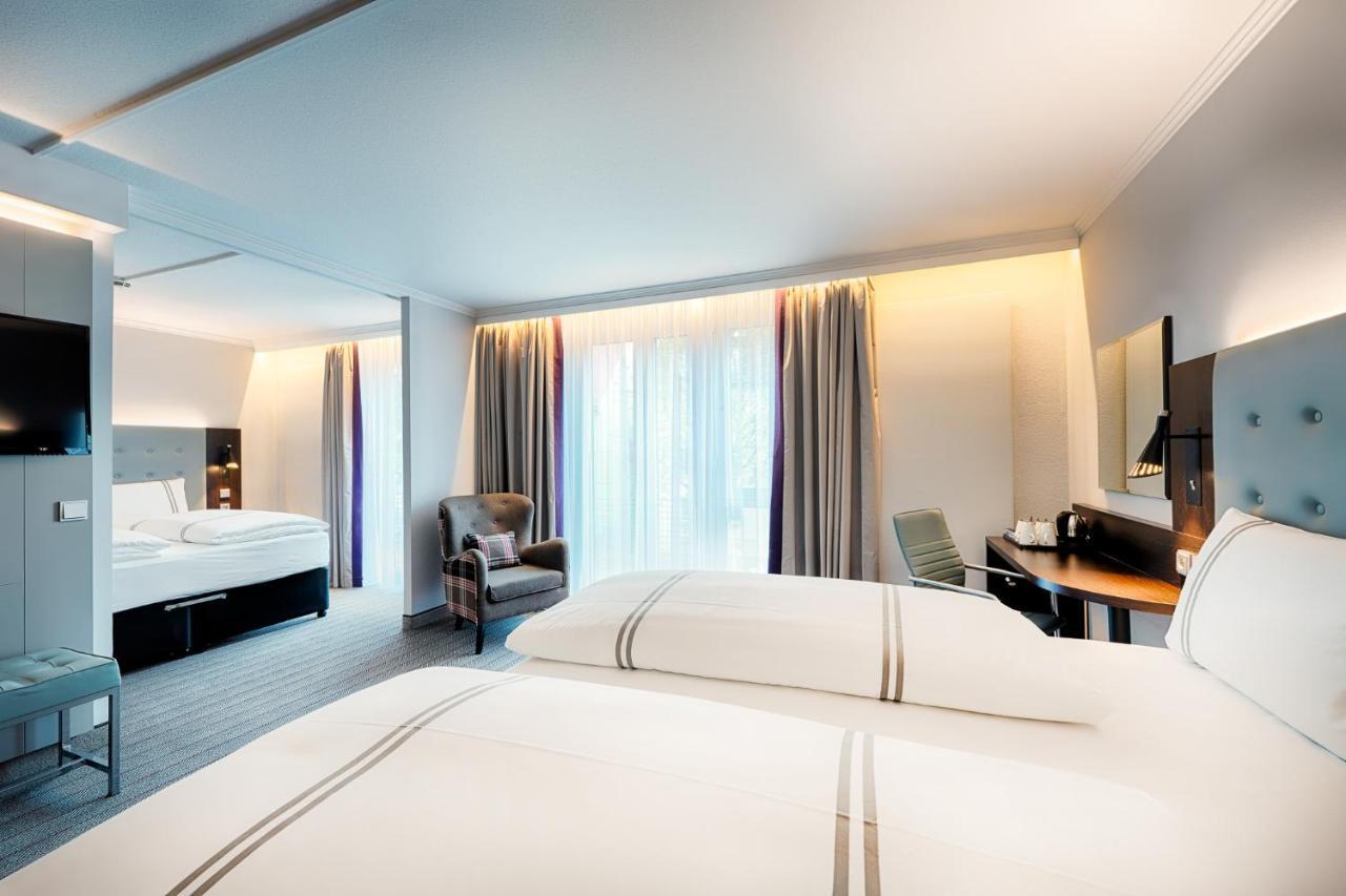 Premier Inn Stuttgart Bad Cannstatt Exteriör bild